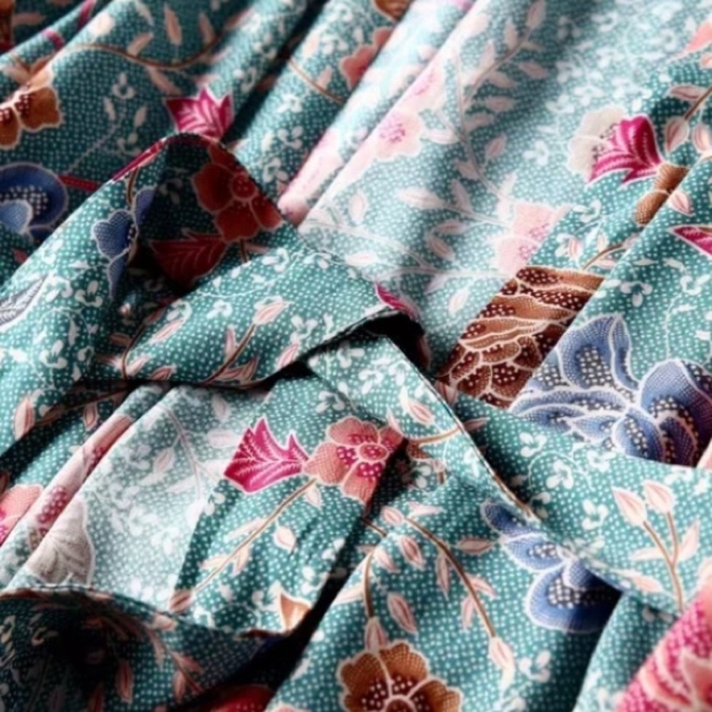 SOLD OUT Teal Boho Floral Short Kimono Wrap Coverup Robe - Picture 9 of 15